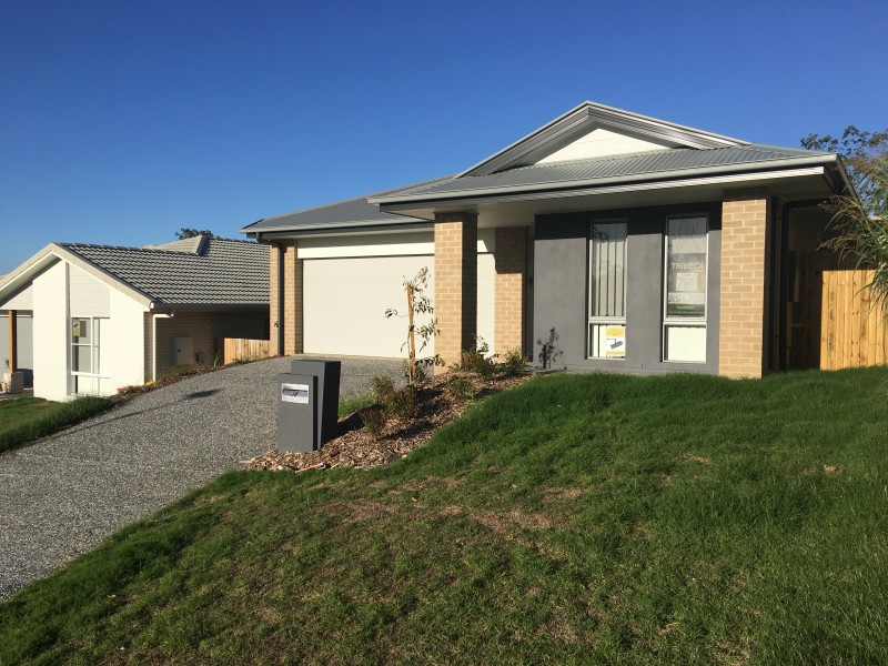 39 Essington Mews, Leichhardt QLD 4305