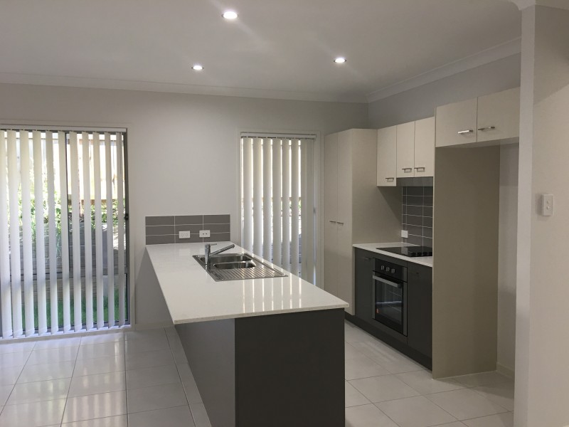 39 Essington Mews, Leichhardt QLD 4305