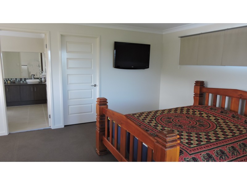 49 Francis Close, Kooralbyn QLD 4285