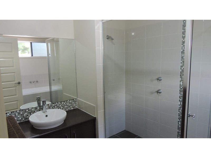 49 Francis Close, Kooralbyn QLD 4285