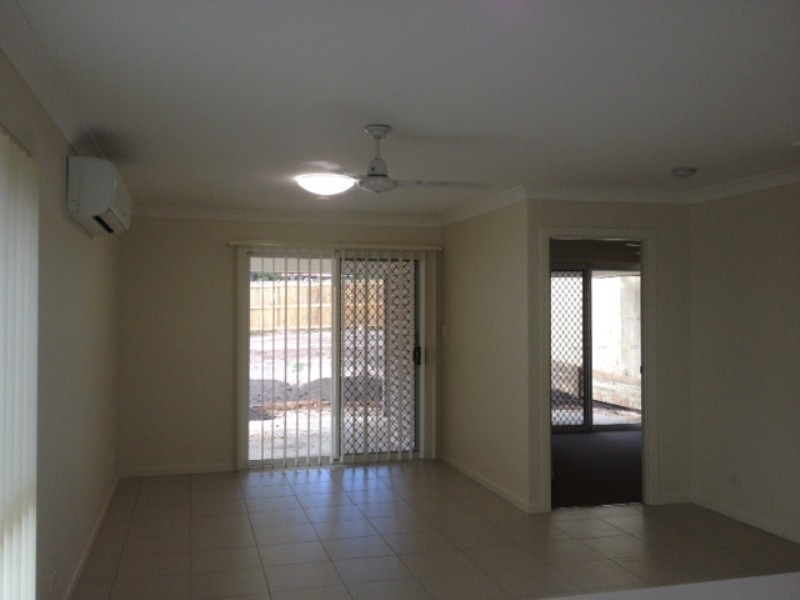 27 Sunstone Court, Logan Reserve QLD 4133