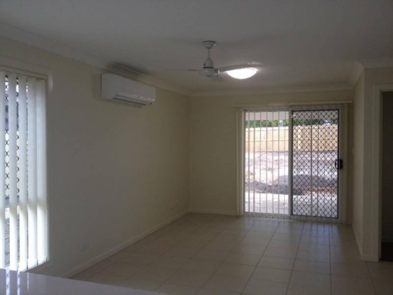 27 Sunstone Court, Logan Reserve QLD 4133