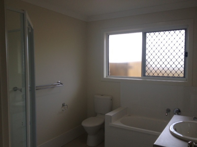 27 Sunstone Court, Logan Reserve QLD 4133