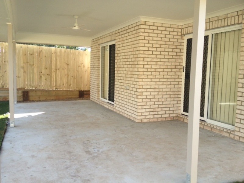 27 Sunstone Court, Logan Reserve QLD 4133