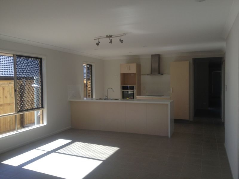 13 Fulmer Street, Yarrabilba QLD 4207