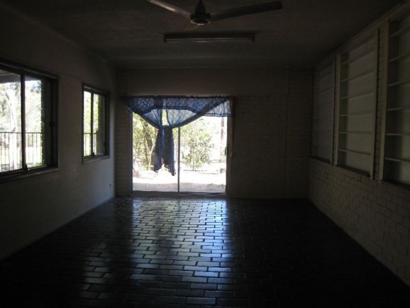 26 Aberdeen Road, North Maclean QLD 4280
