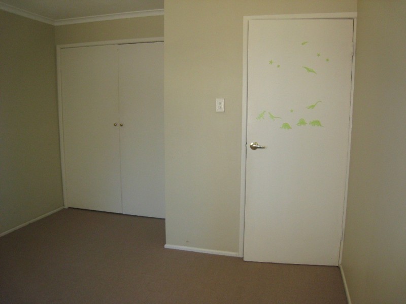 26 Aberdeen Road, North Maclean QLD 4280