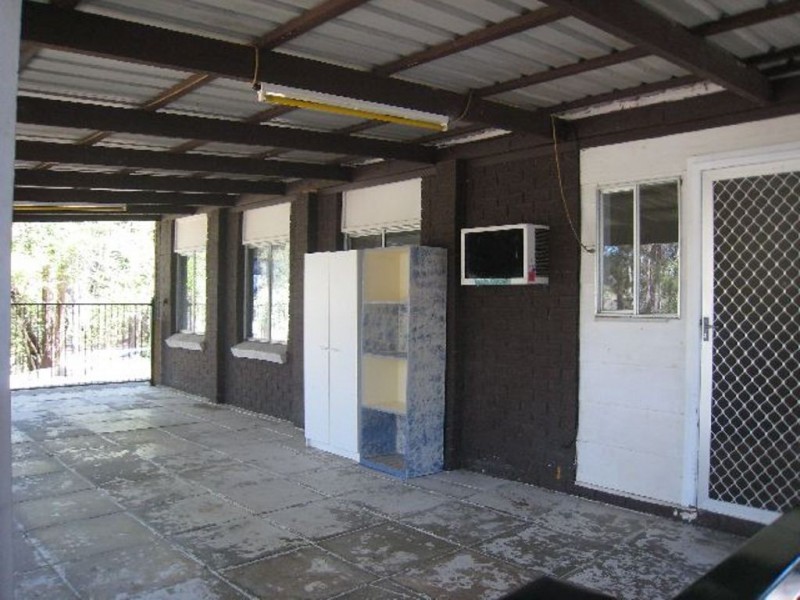 26 Aberdeen Road, North Maclean QLD 4280