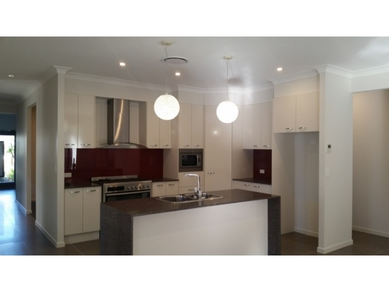 9 Wildflower Street, Yarrabilba QLD 4207