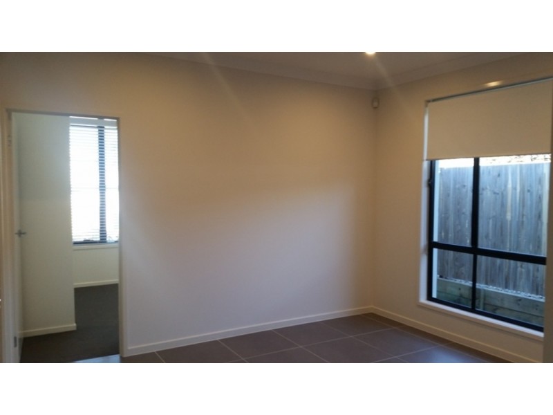 9 Wildflower Street, Yarrabilba QLD 4207