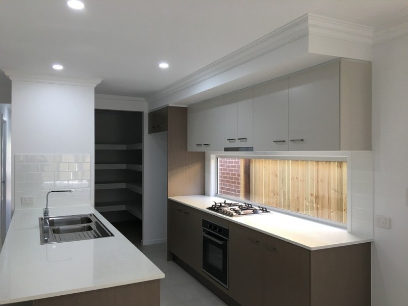 8 Osprey Street, Redbank Plains QLD 4301