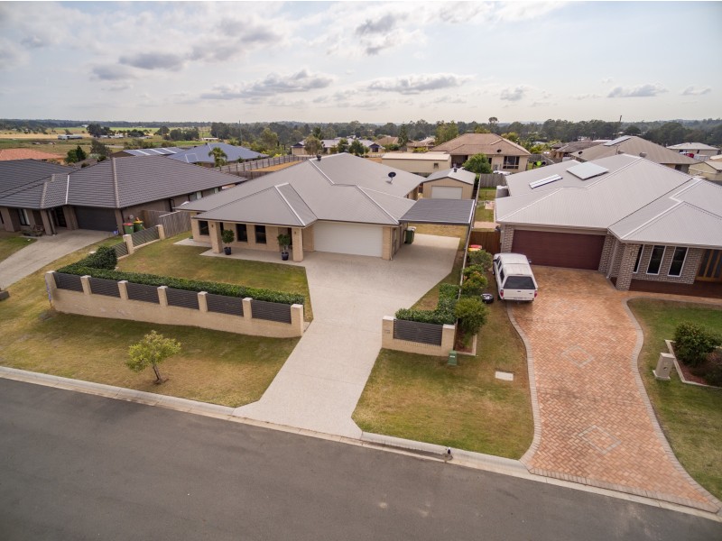 16 Robyn Court, Logan Village QLD 4207