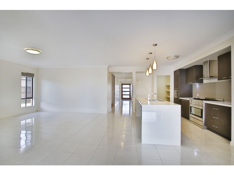 16 Robyn Court, Logan Village QLD 4207