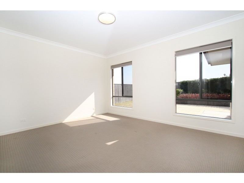 16 Robyn Court, Logan Village QLD 4207