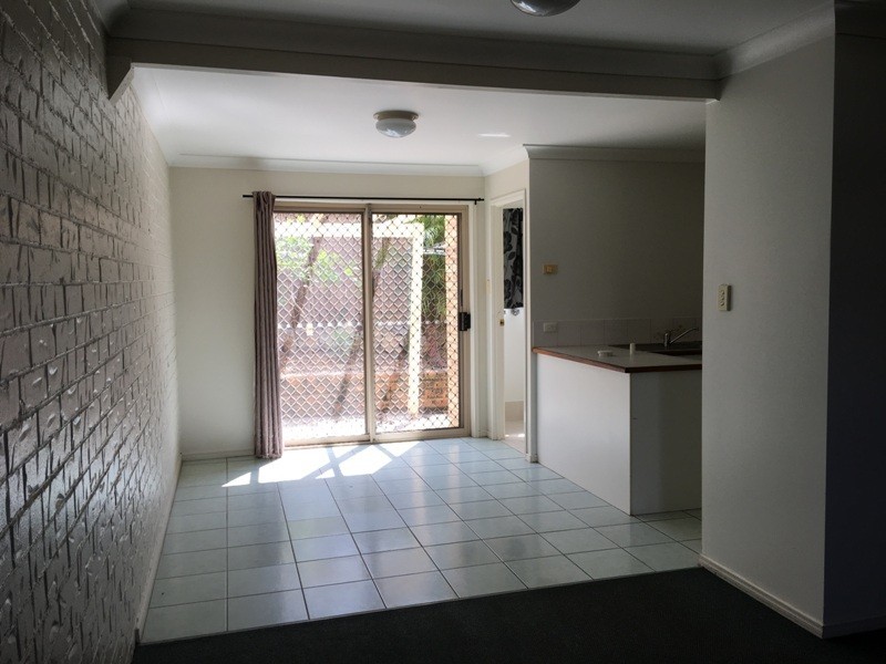 11 Smith Road, Woodridge QLD 4114