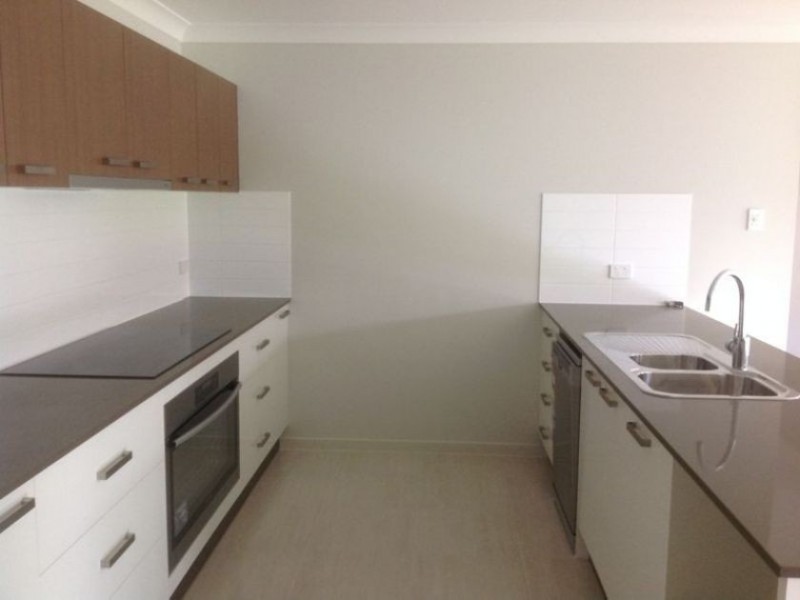 28 Treeline Circuit, Yarrabilba QLD 4207