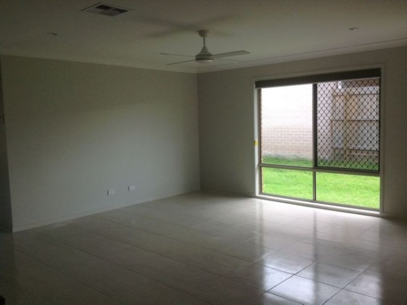 28 Treeline Circuit, Yarrabilba QLD 4207