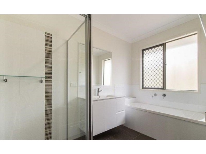3 Winterpeak Close, Yarrabilba QLD 4207