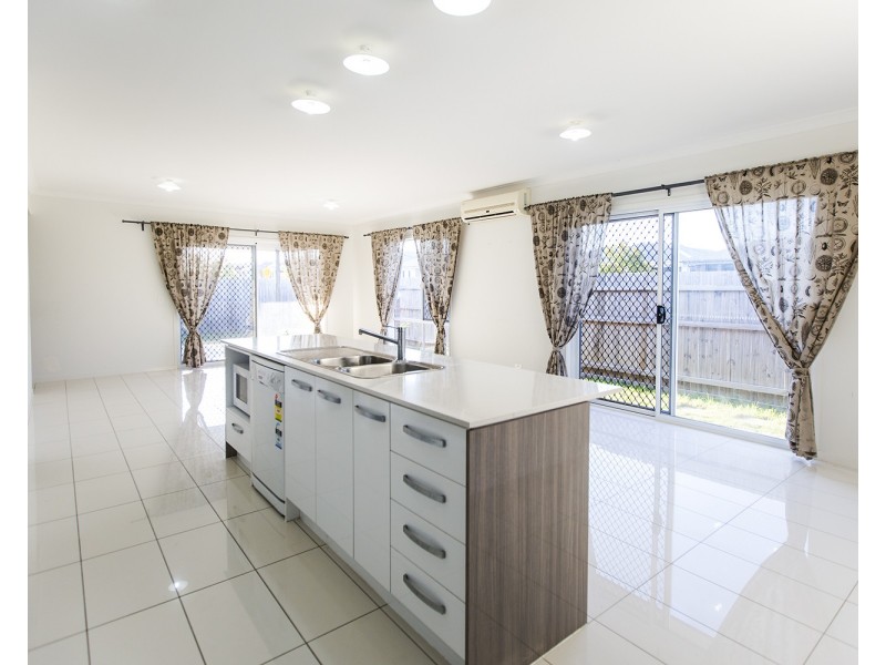 21 Shale Avenue, Logan Reserve QLD 4133