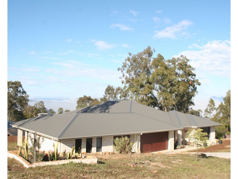 32-34 White Place, Kooralbyn QLD 4285