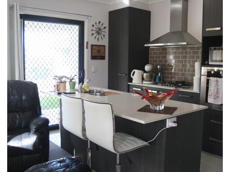 32-34 White Place, Kooralbyn QLD 4285