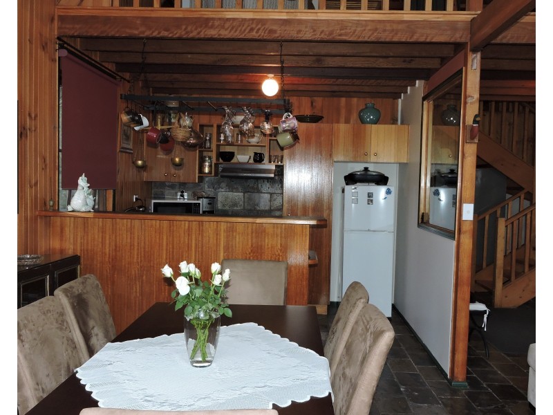 35-41 White Place, Kooralbyn QLD 4285