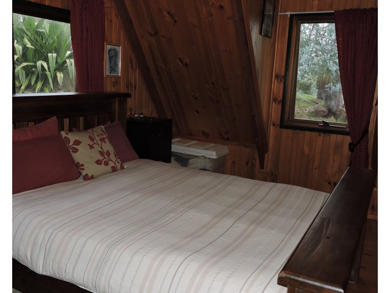 35-41 White Place, Kooralbyn QLD 4285