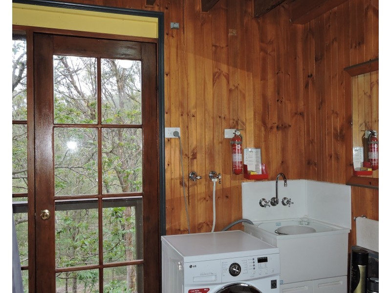 35-41 White Place, Kooralbyn QLD 4285