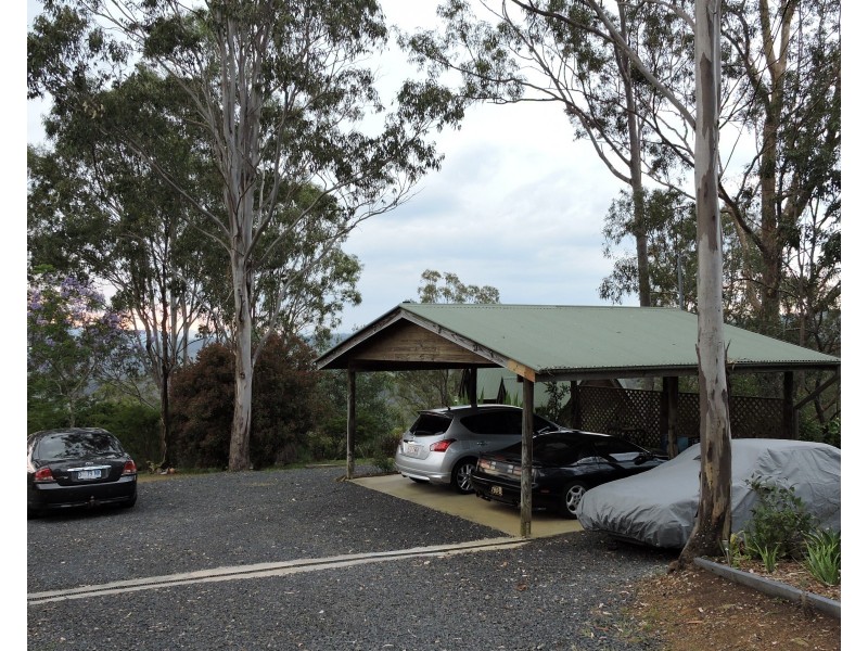 35-41 White Place, Kooralbyn QLD 4285