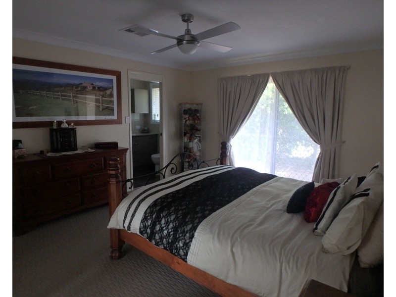 140-146 Chadwick Drive, South Maclean QLD 4280