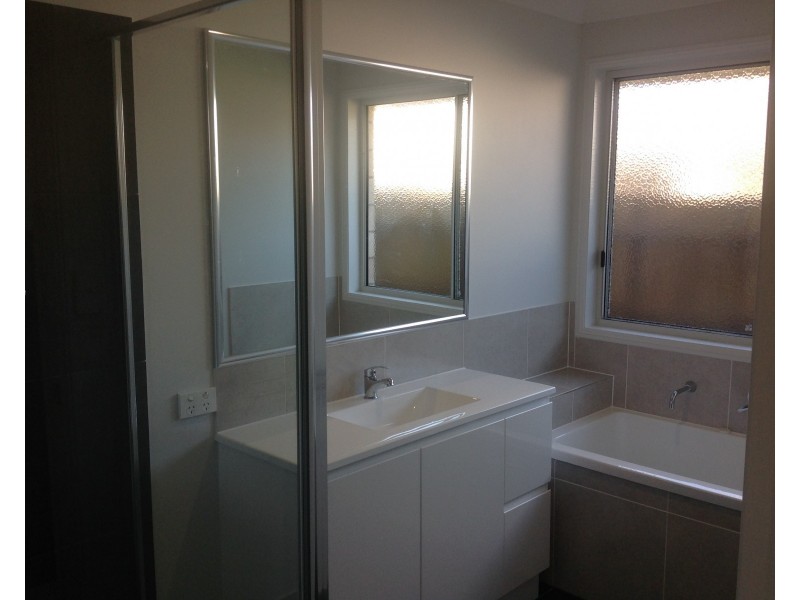 70 Summerview Avenue, Yarrabilba QLD 4207