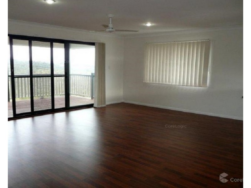 211 Boomerang Drive, Kooralbyn QLD 4285