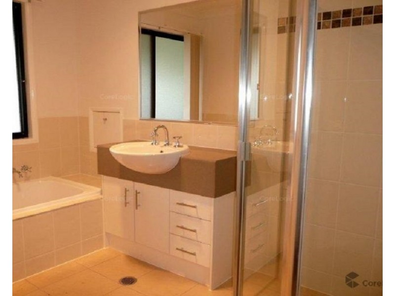 211 Boomerang Drive, Kooralbyn QLD 4285