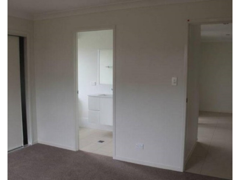 25 Treeline Circuit, Yarrabilba QLD 4207