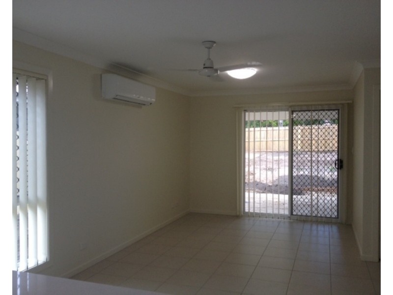 27 Sunstone Court, Logan Reserve QLD 4133