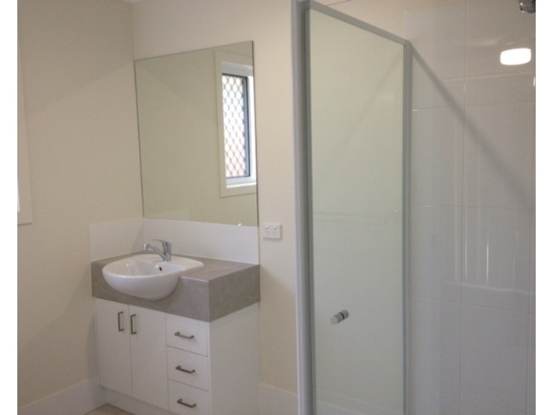 27 Sunstone Court, Logan Reserve QLD 4133