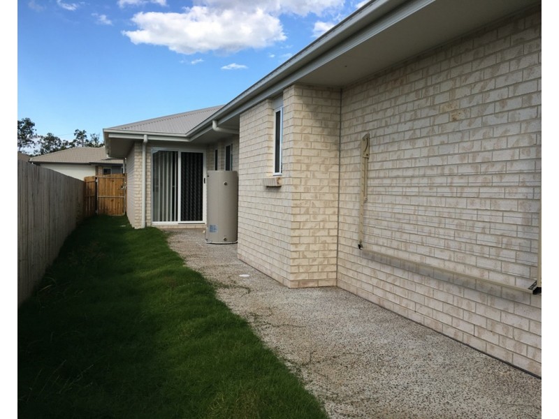32 Essington Mews, Leichhardt QLD 4305