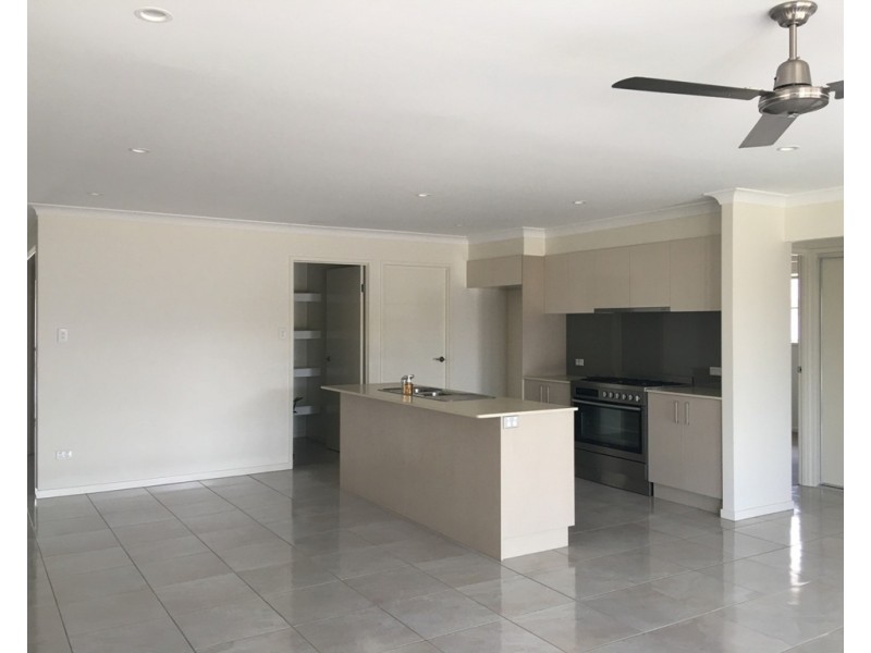 9 Pinehill Street, Yarrabilba QLD 4207
