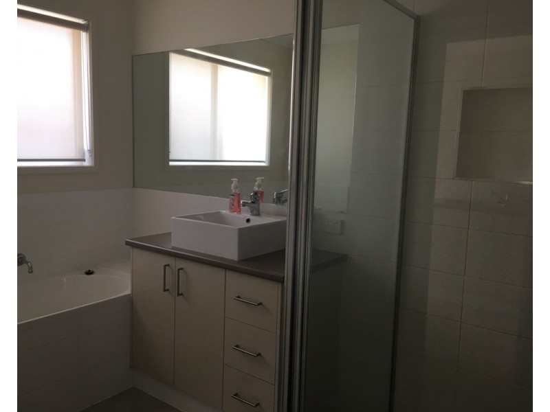 9 Pinehill Street, Yarrabilba QLD 4207