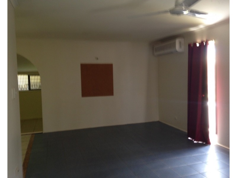 101 First Avenue, Marsden QLD 4132