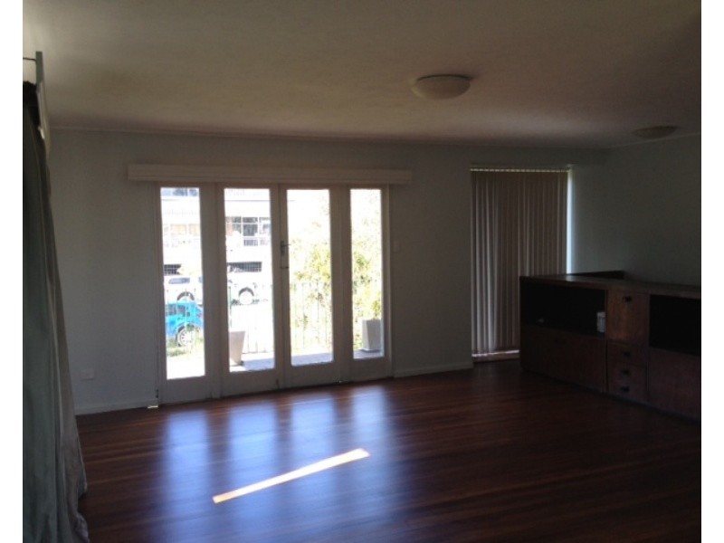 192 North Street, Woodridge QLD 4114