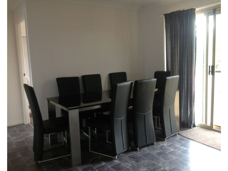 125 Lamberth Road, Regents Park QLD 4118