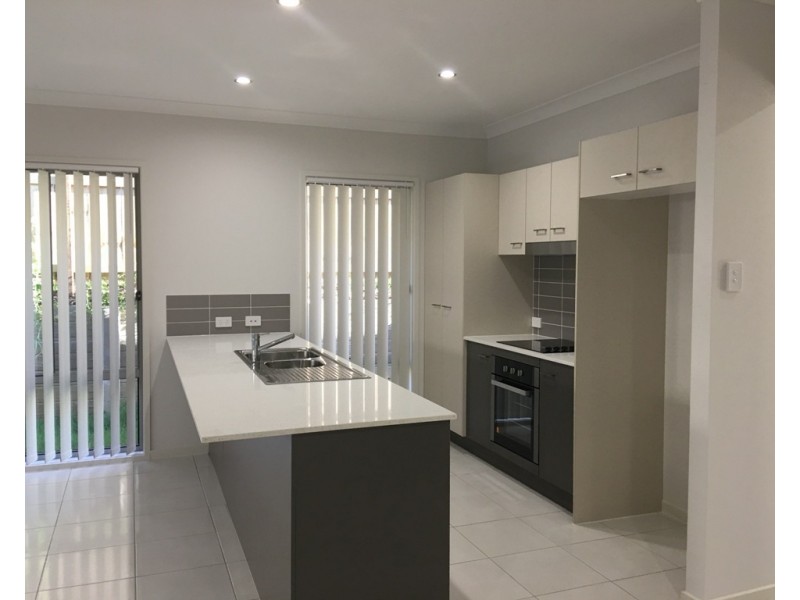 39 Essington Mews, Leichhardt QLD 4305