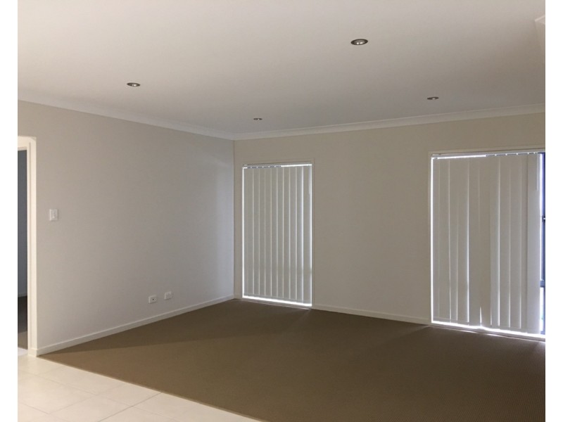 39 Essington Mews, Leichhardt QLD 4305