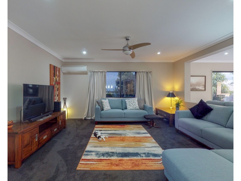 12 Robyn Court, Logan Village QLD 4207