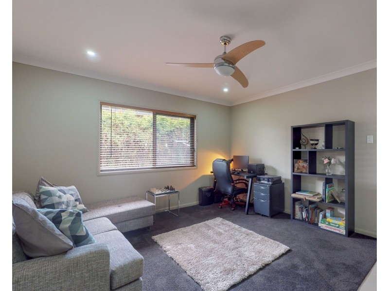 12 Robyn Court, Logan Village QLD 4207
