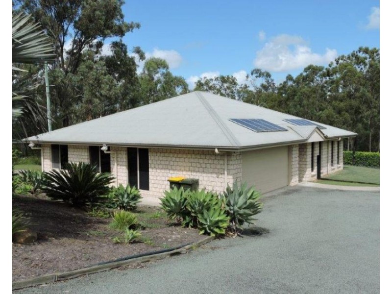 138-140 Campbell Drive, Kooralbyn QLD 4285