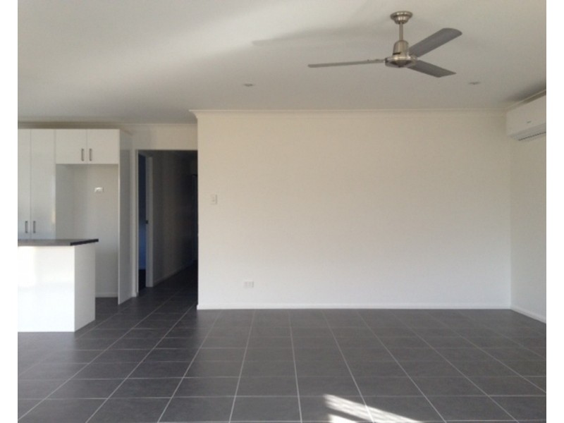 35 Summerview Avenue, Yarrabilba QLD 4207