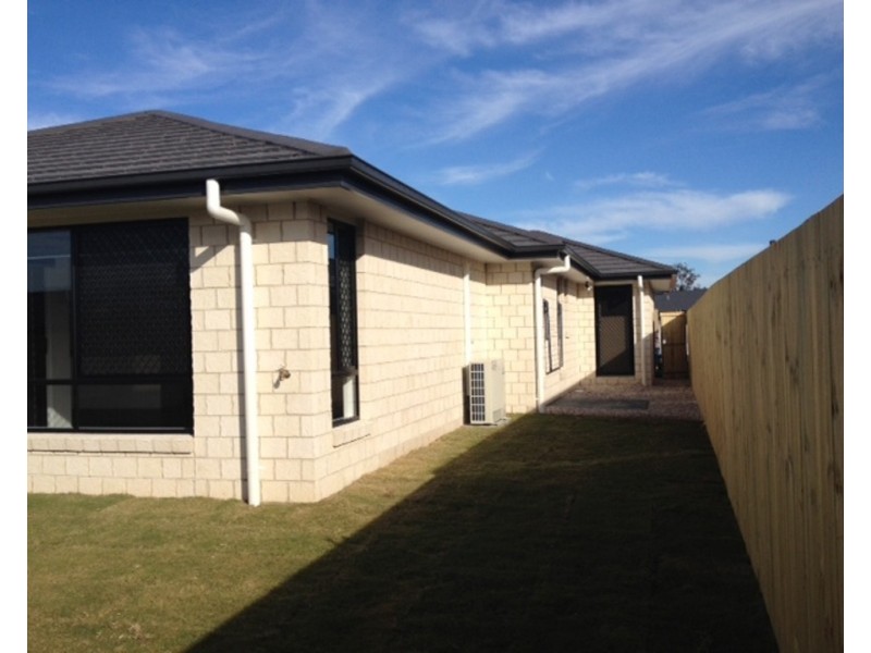 35 Summerview Avenue, Yarrabilba QLD 4207