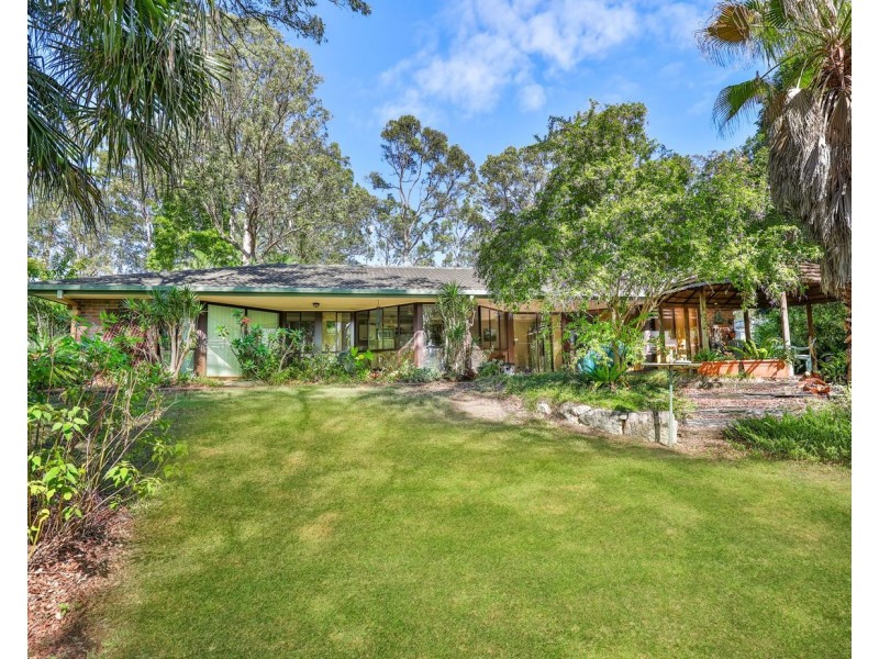 6 McPherson Road, Chambers Flat QLD 4133